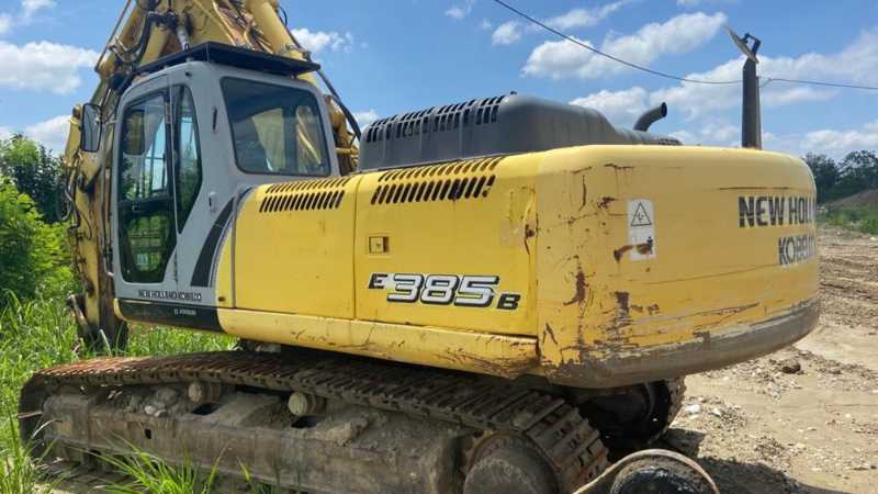 OmecoHub - NEW HOLLAND E385B