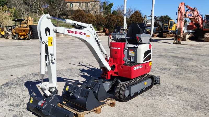 OmecoHub - TAKEUCHI TB210R