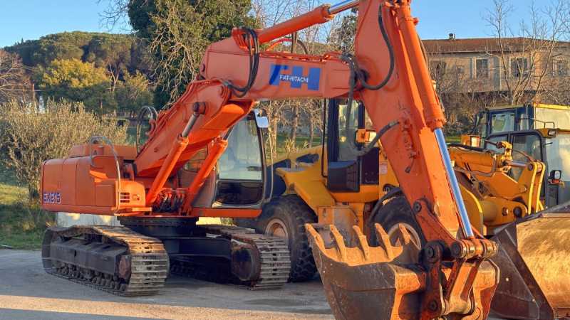 OmecoHub - FIAT HITACHI EX215