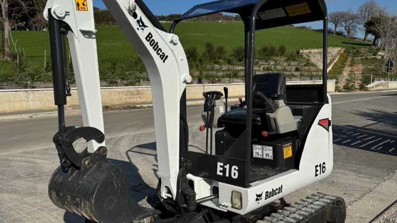 OmecoHub - BOBCAT E16