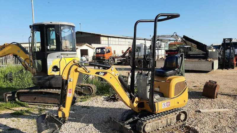OmecoHub - CATERPILLAR 300.9D