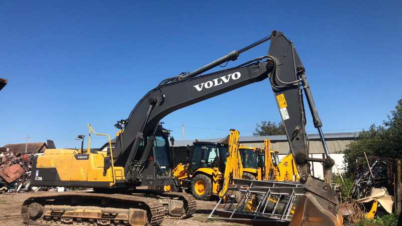 OmecoHub - VOLVO EC220DL