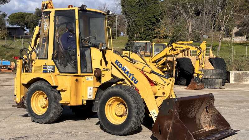 OmecoHub - KOMATSU WB70A