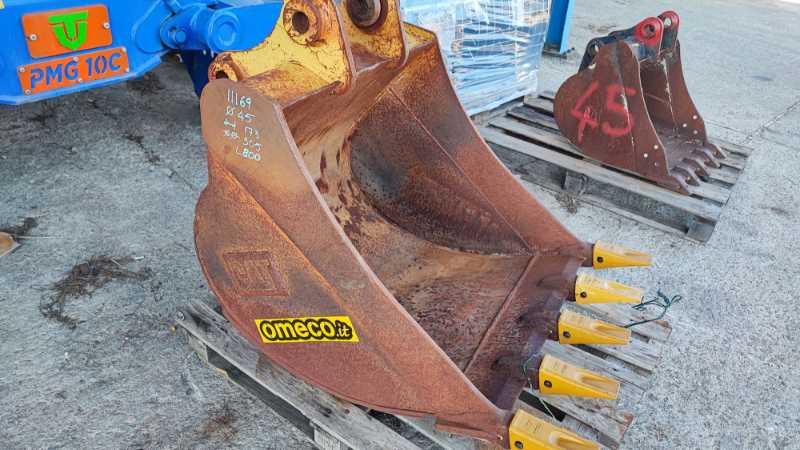 OmecoHub - CATERPILLAR 800