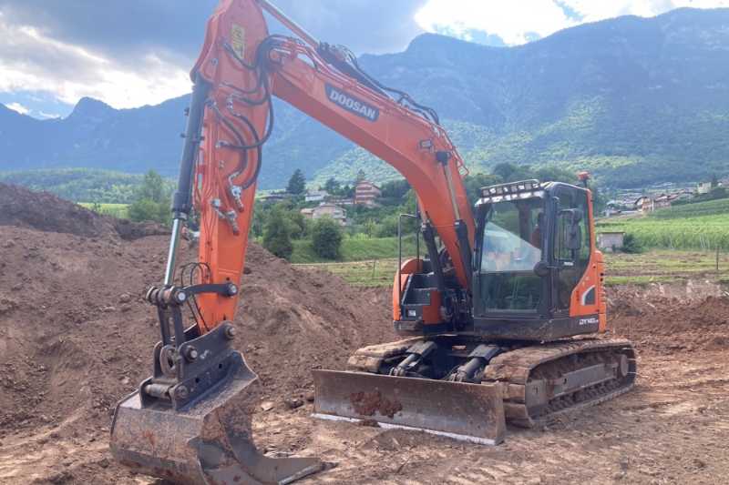 OmecoHub - Immagine DOOSAN DX140LCR