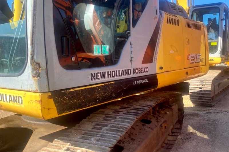 OmecoHub - Immagine NEW HOLLAND E215B