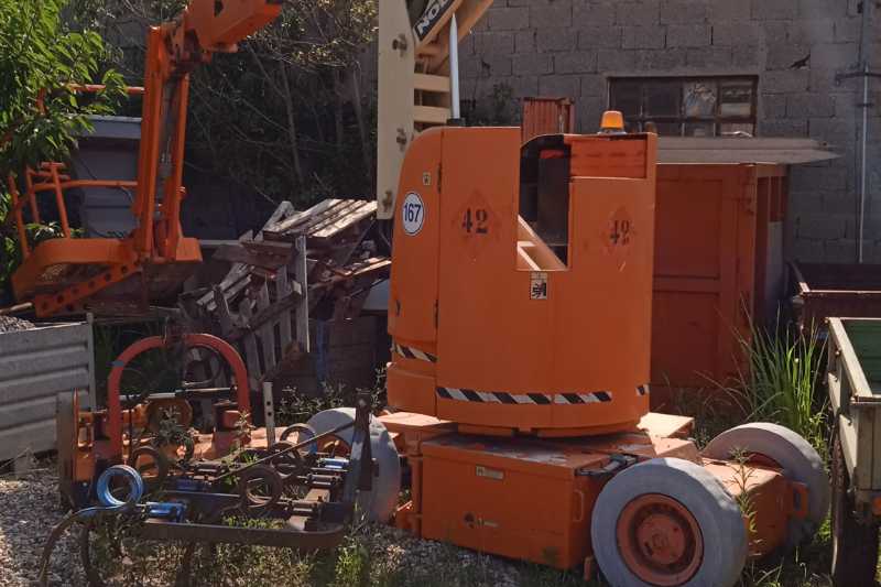 OmecoHub - Immagine JLG E300AJP