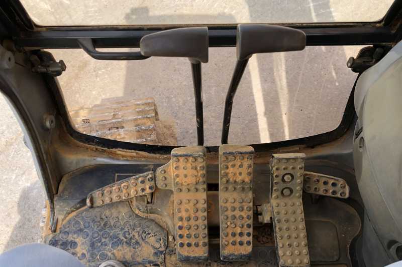 OmecoHub - Immagine FIAT HITACHI EX215