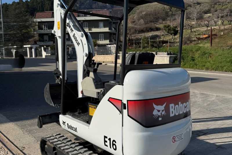 OmecoHub - Immagine BOBCAT E16