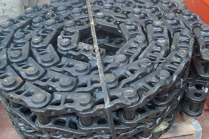 OmecoHub - Immagine NEW HOLLAND E215