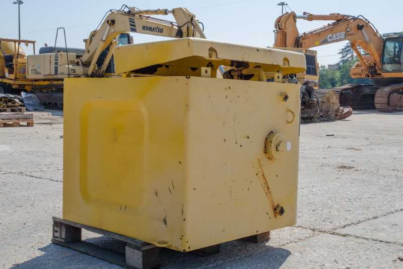 OmecoHub - Immagine KOMATSU PC240LC-6