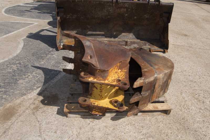 OmecoHub - Immagine CATERPILLAR 438C