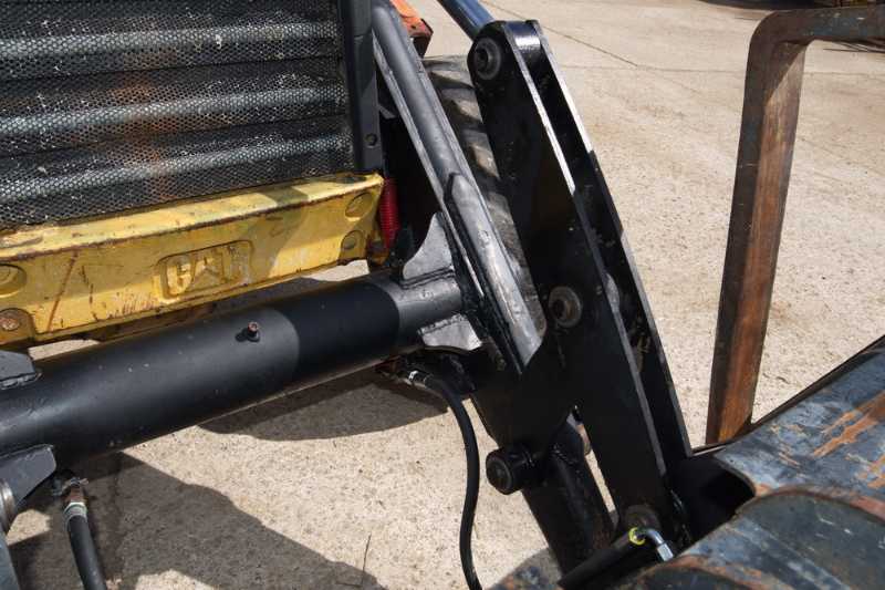 OmecoHub - Immagine CATERPILLAR 438C