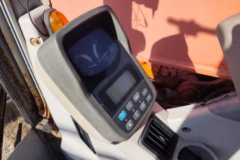 OmecoHub - Immagine FIAT KOBELCO E215